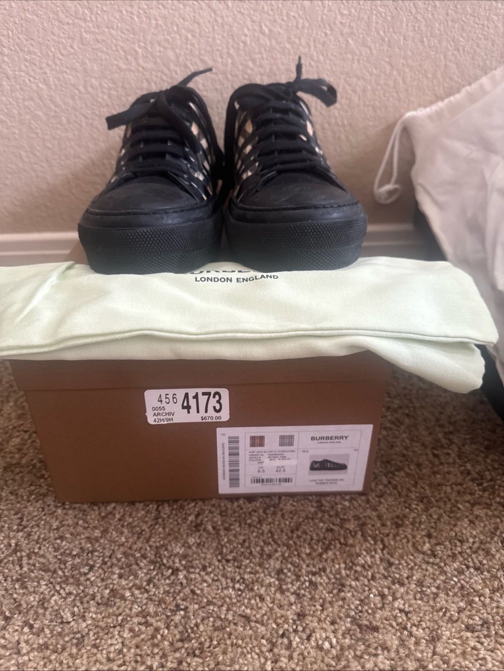 Burberry AMF Jack M low 21: Black Low-Top Lace-Up Sneakers size Euro 42.5 US 9.5